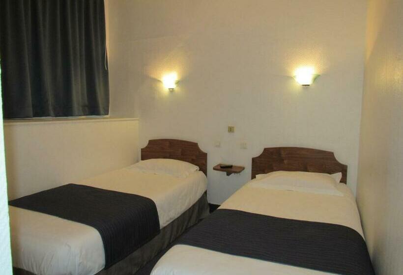 Семейный Номер, Ker Annick