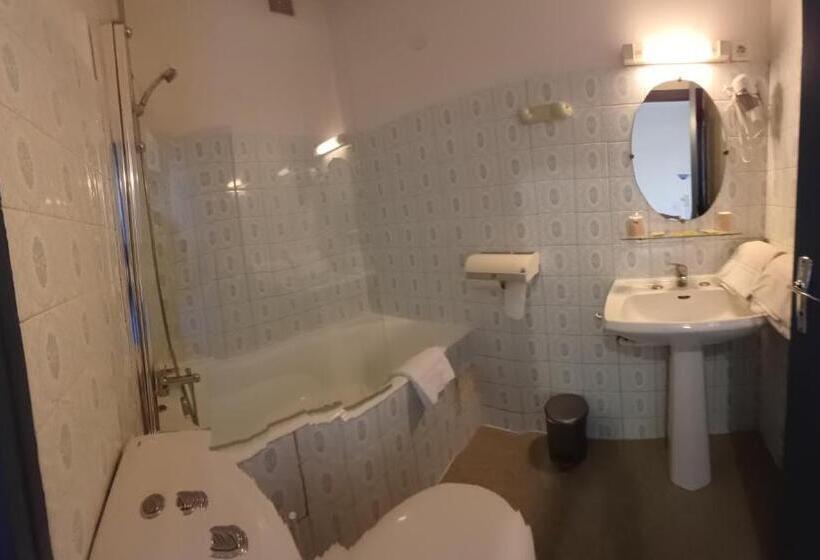 Номер Стандарт, Ker Annick