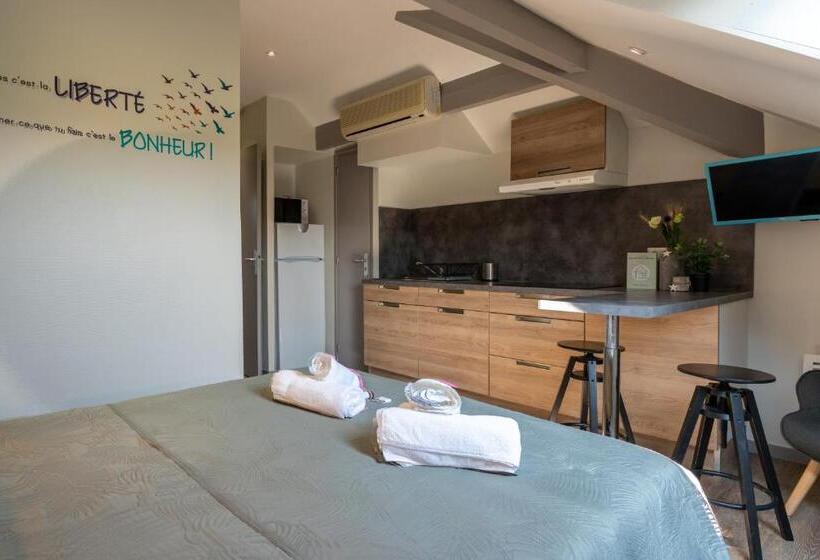 إستوديو قياسى, Residence Croma