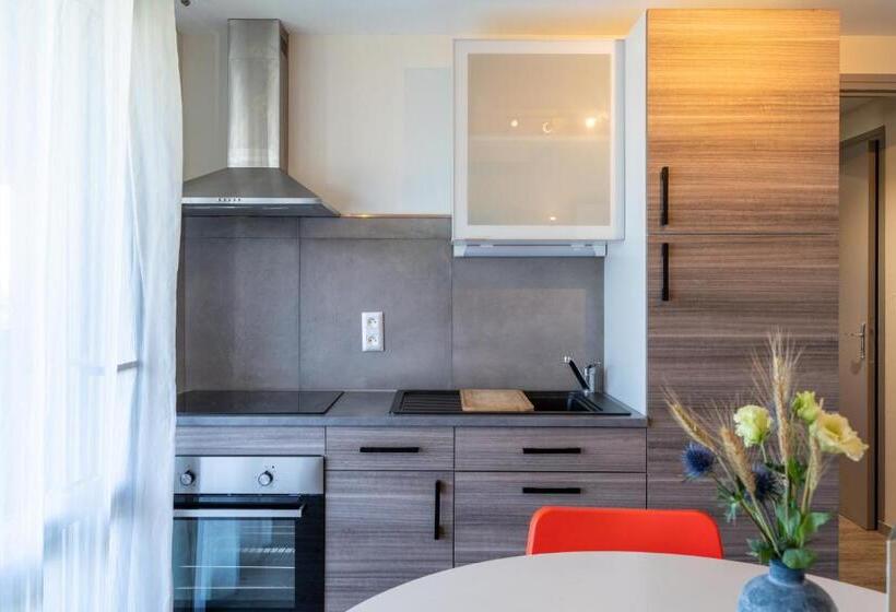 شقة غرفة واحدة, Residence Croma