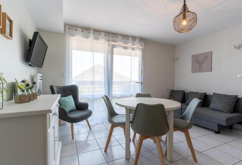 شقة غرفة واحدة, Residence Croma