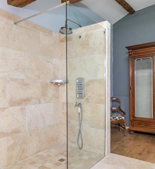 디럭스 패밀리 룸, Domaine De Rambeau