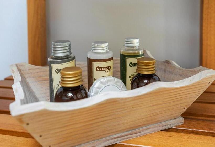 디럭스 패밀리 룸, Domaine De Rambeau