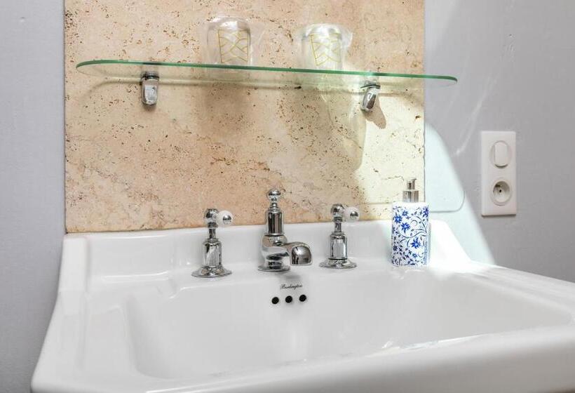 디럭스 패밀리 룸, Domaine De Rambeau