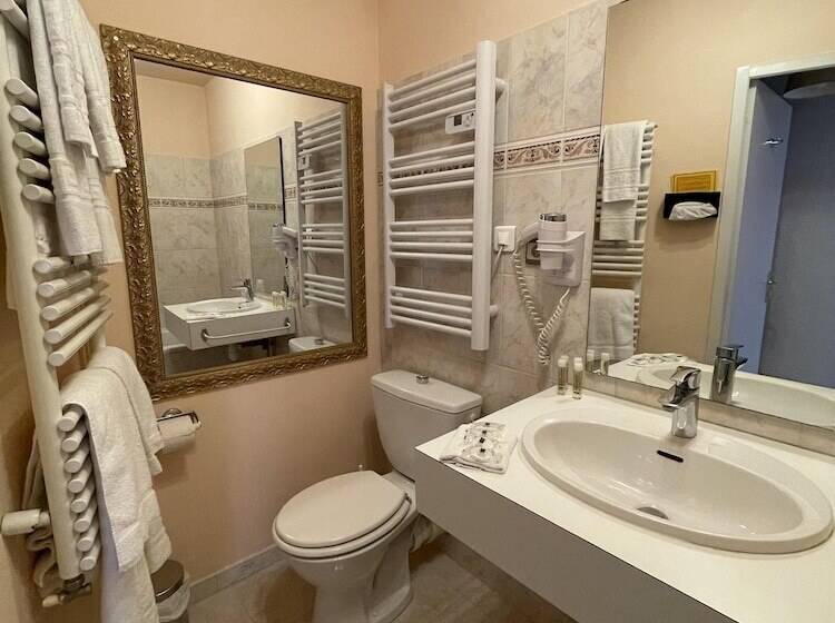 家庭小型套房, Château De La Berchère