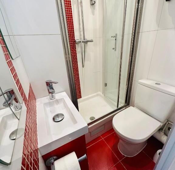 استودیوی استاندارد, Beatrice Et Emmanuel Meublé Eiffel