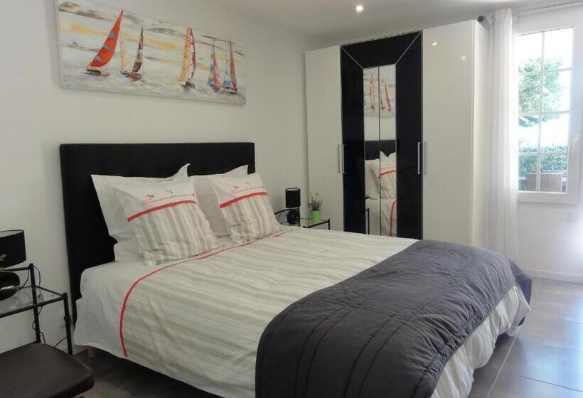 דירת חדר דלוקס, Au Reveil Des Cigales