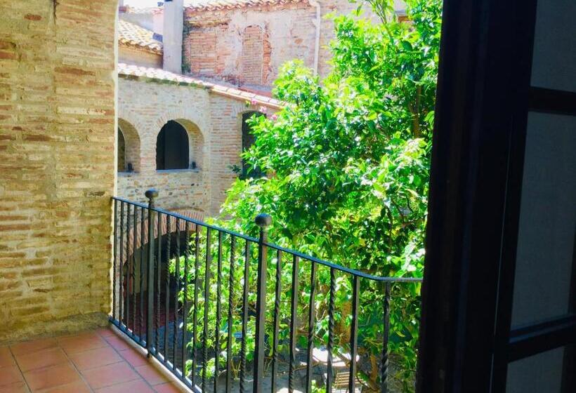 スイート, La Vieille Demeure