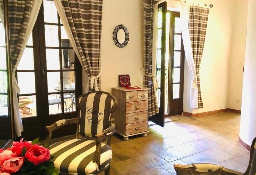 スイート, La Vieille Demeure