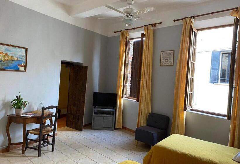 スタンダードルーム, La Vieille Demeure