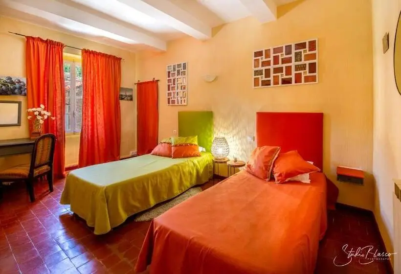 Standard Room, Le Relais Des Dentelles