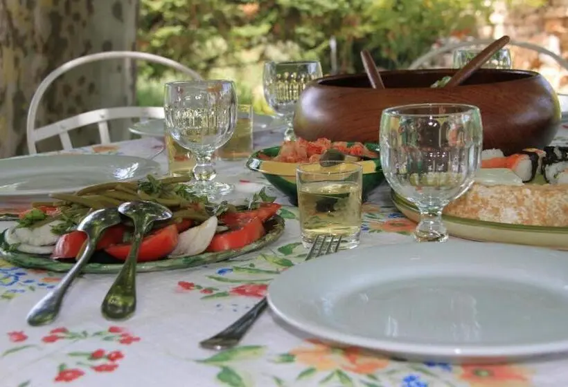 スタンダードルーム, Une Campagne En Provence