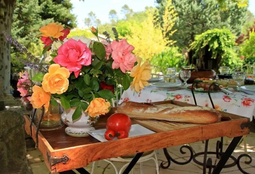 スタンダードルーム, Une Campagne En Provence