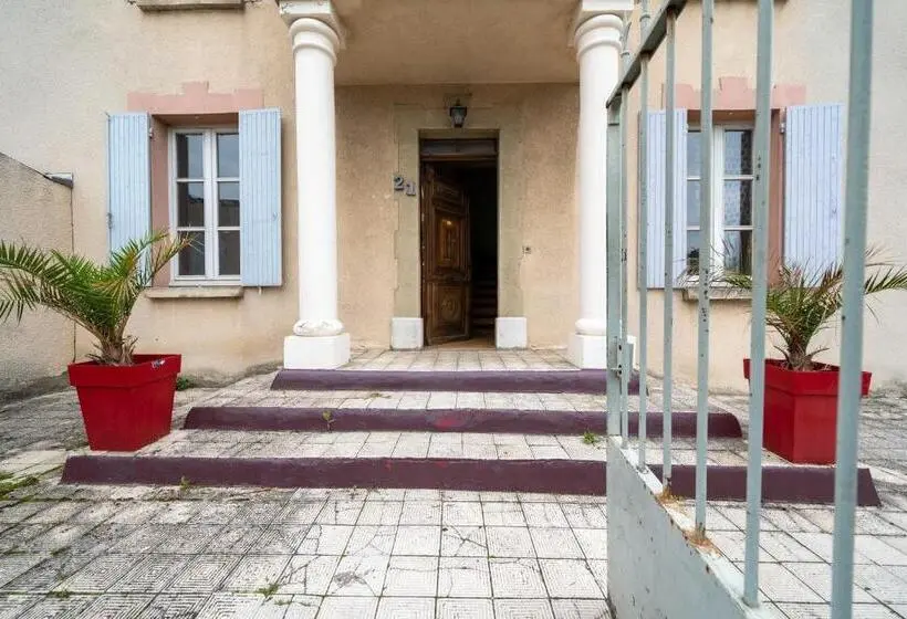 آپارتمان 2 خوابه, Alexandra Apartments
