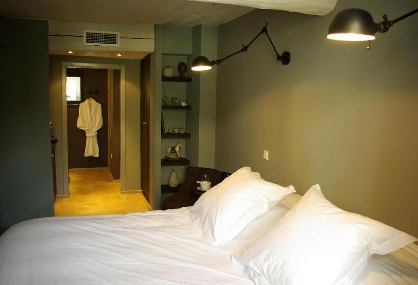 スタンダードルーム, Les Chambres De L Oustalet, Chambres D Hôtes Et Restaurant étoilé
