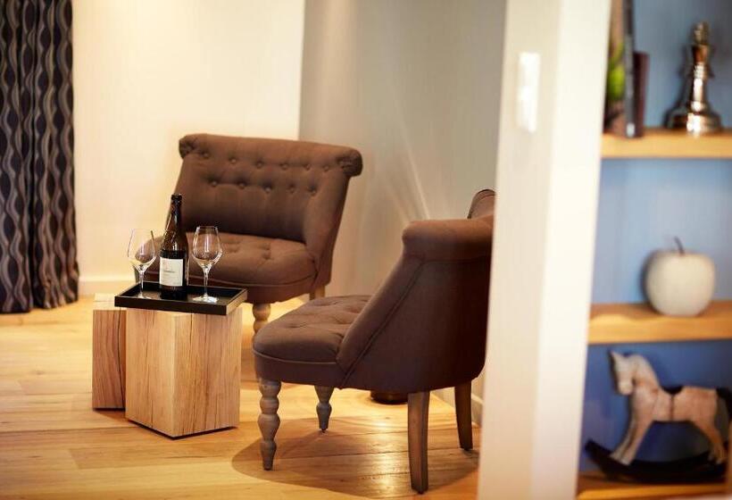 小型套房, Les Chambres De L Oustalet, Chambres D Hôtes Et Restaurant étoilé