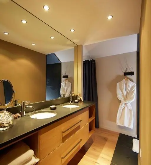 Superior-sviitti, Les Chambres De L Oustalet, Chambres D Hôtes Et Restaurant étoilé