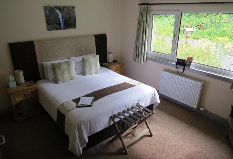 Номер Стандарт Вид на Сад, Monamore Guest House