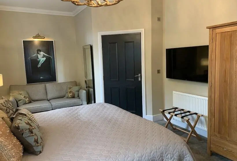 デラックスルーム, The Wheatsheaf Hotel, Sandbach