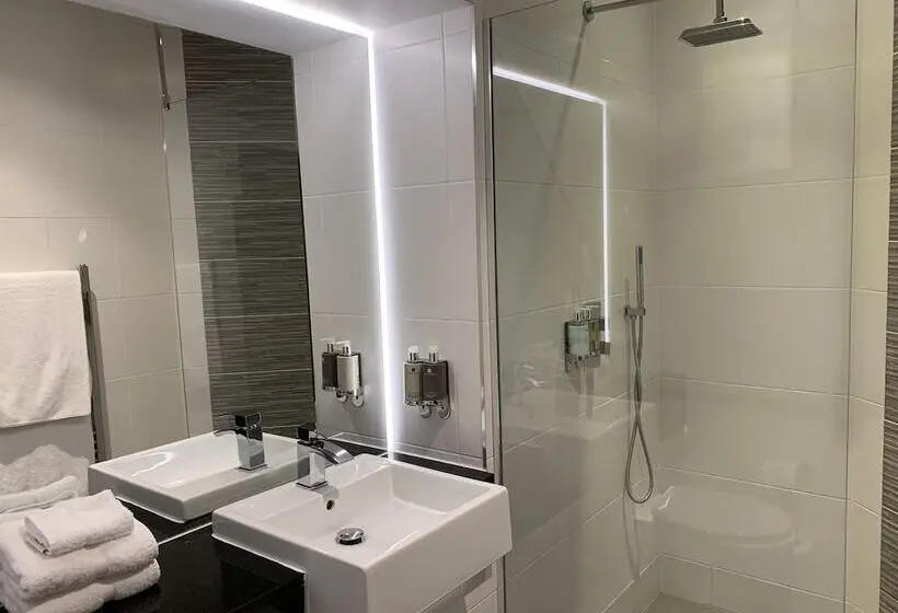デラックスルーム, The Wheatsheaf Hotel, Sandbach