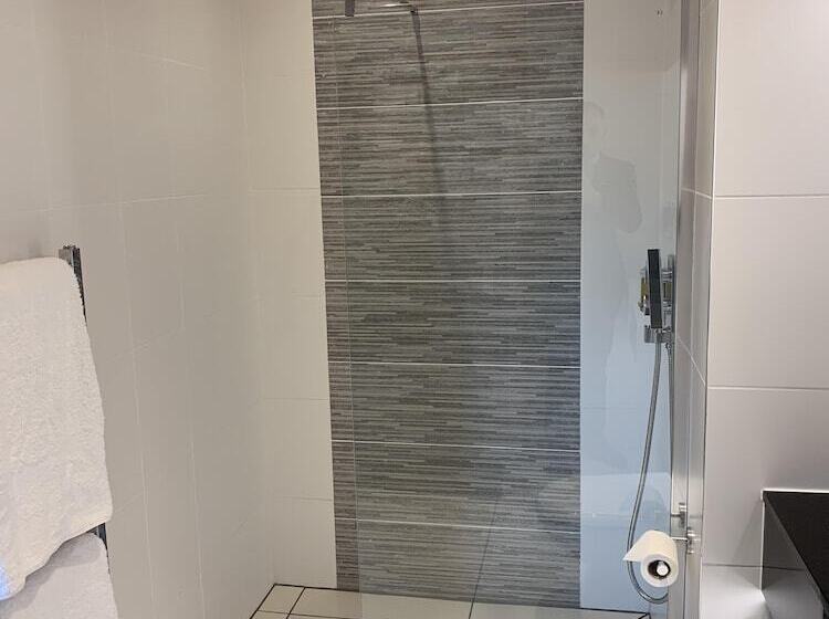 スイート, The Wheatsheaf Hotel, Sandbach