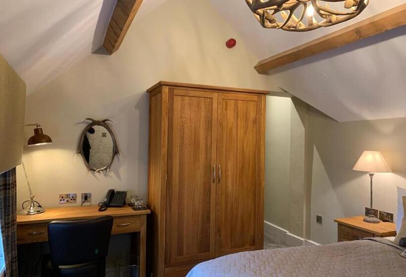 キングサイズベッドのスーペリアルーム, The Wheatsheaf Hotel, Sandbach