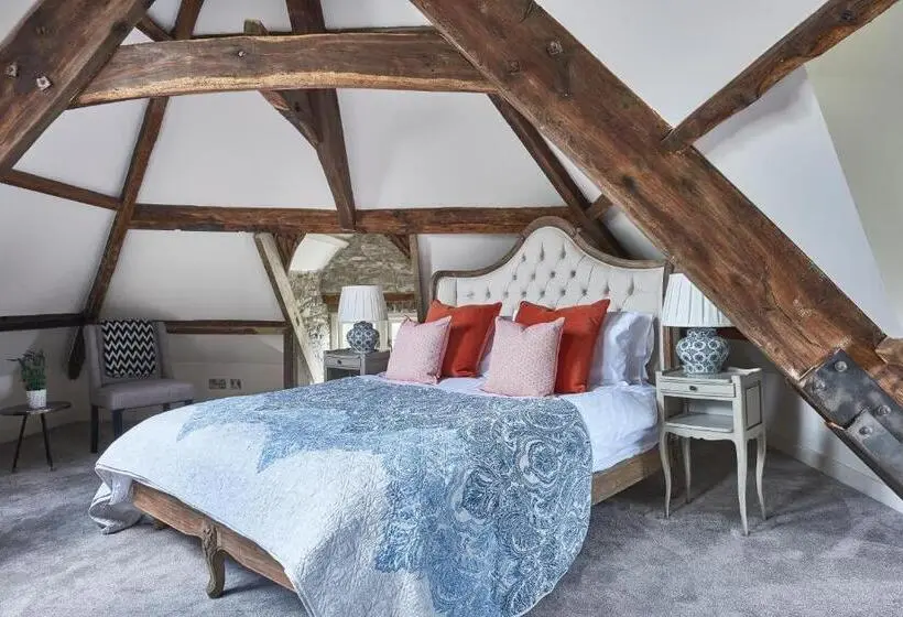 Deluxe Suite King Bed, Lanelay Hall Hotel & Spa