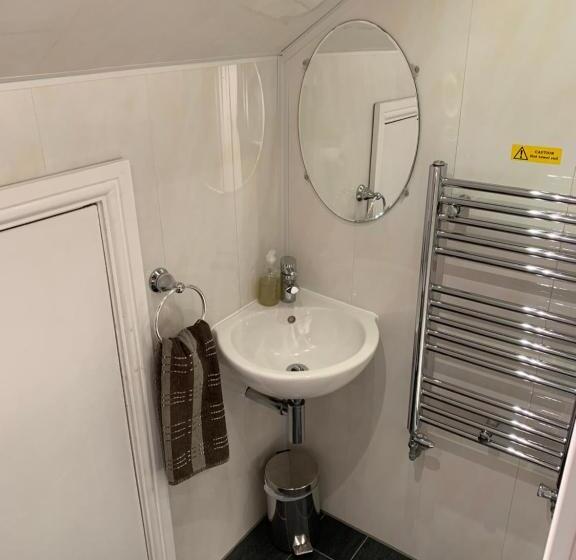 חדר סטנדרט חדר אמבטיה משותף, Armada Guesthouse