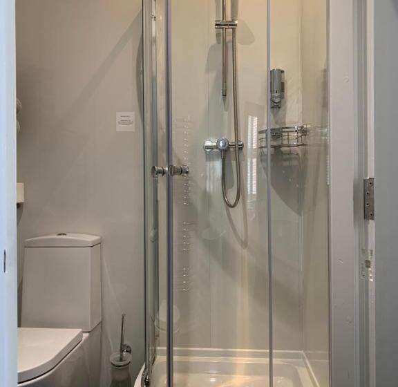 חדר משפחתי, Armada Guesthouse