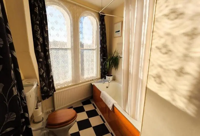 バスルーム共有のシングルスタンダード, Bridge Guest House