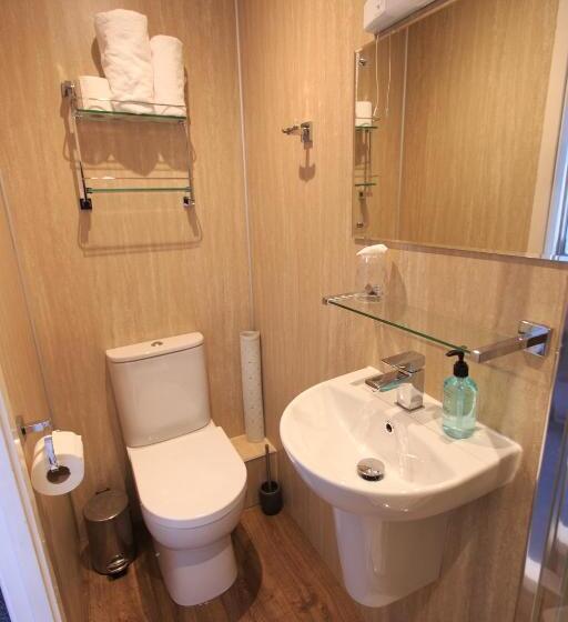 اتاق استاندارد با چشم‌انداز رودخانه, Bridge Guest House