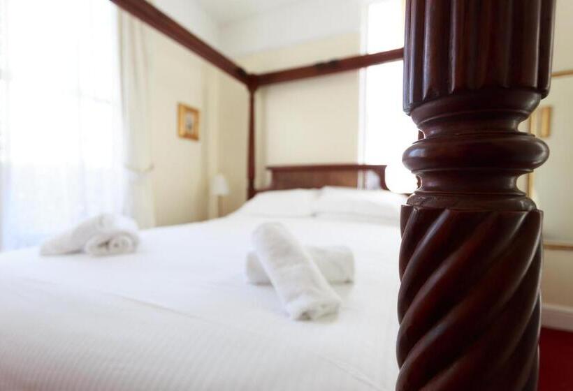 اتاق استاندارد با تخت بزرگ, Bridge Guest House