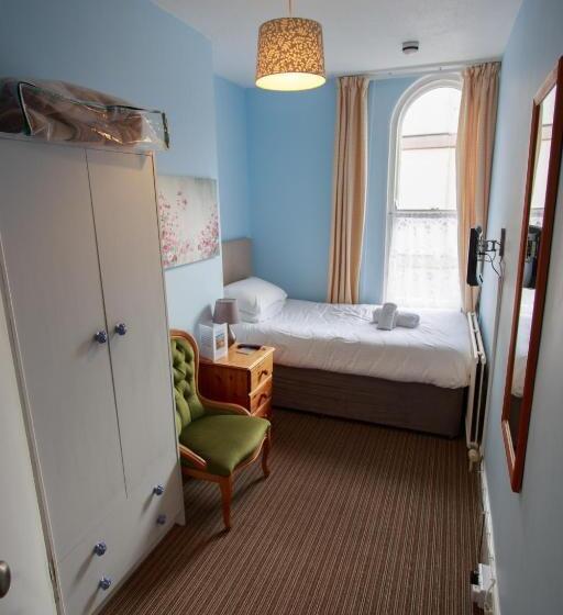 חדר סטנדרטי יחיד עם נוף לנהר, Bridge Guest House