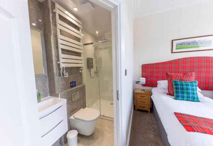 Классический Номер, Montague Guest House