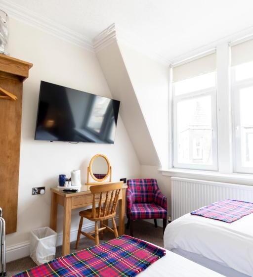 Классический Номер, Montague Guest House
