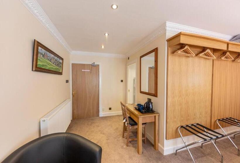 Номер Executive, Montague Guest House