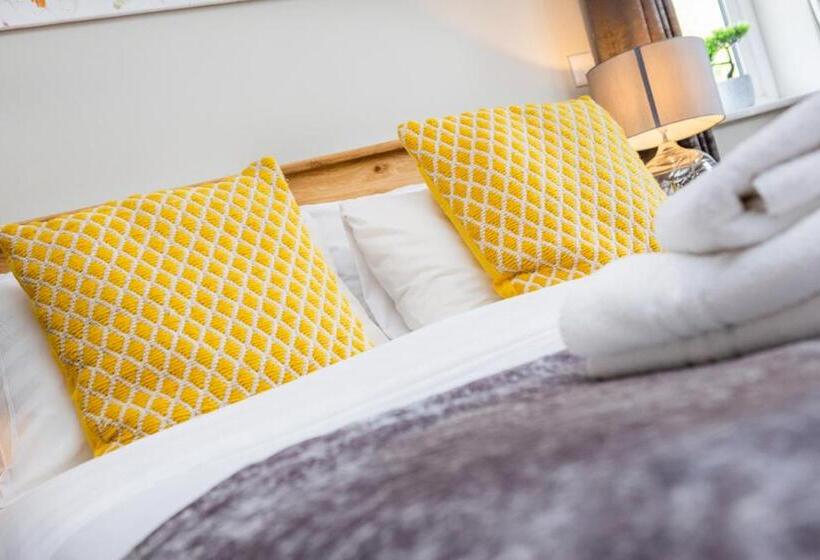 غرفة قياسية, The Black Swan Inn