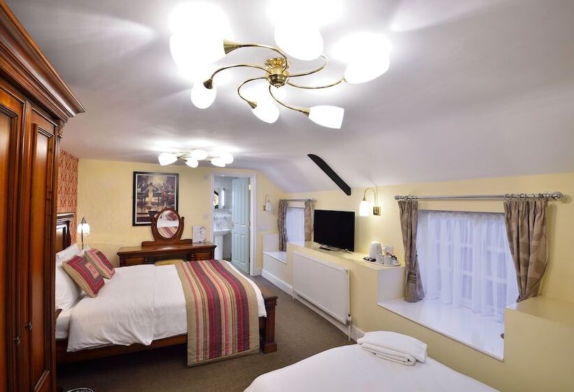 家庭间, The Green Dragon