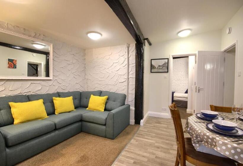 דירת חדר, Smugglers Luxury Accommodation