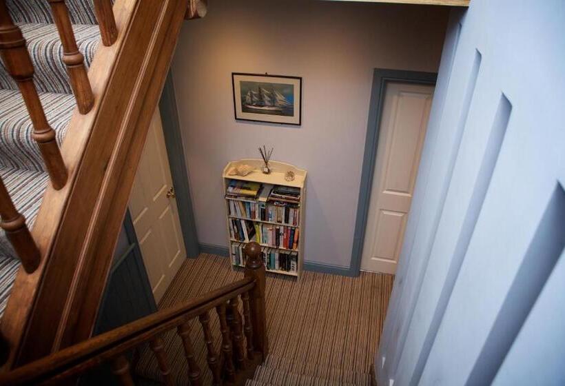 带海景的标准房, The Ship Inn