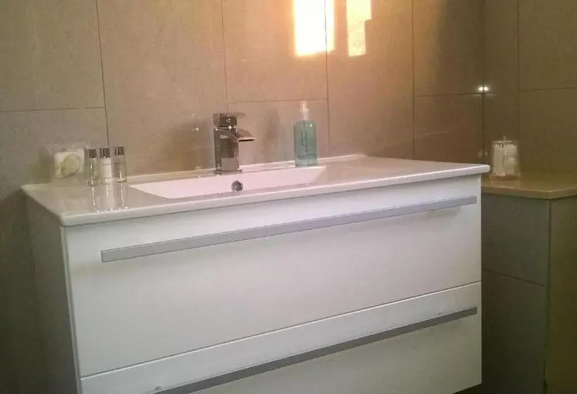 スーペリアールーム, Denham Guest House