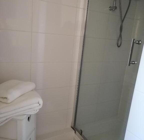 חדר משפחתי, Olive Tree Guest House