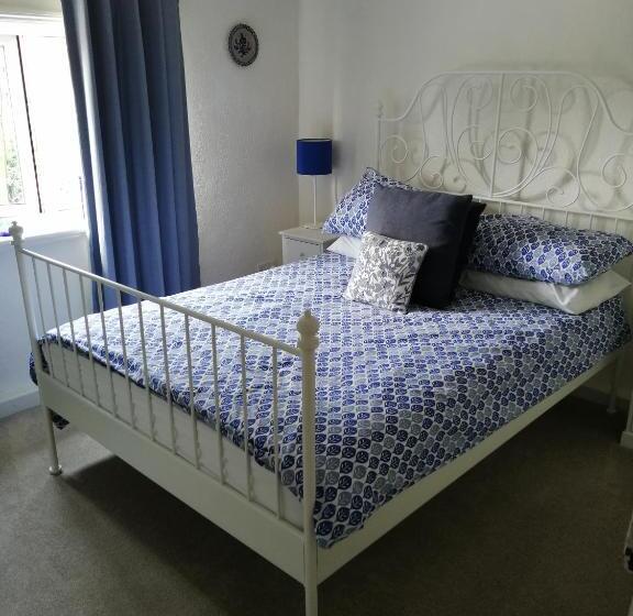 חדר משפחתי, Olive Tree Guest House