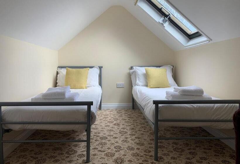 غرفة عائلية, New Inn   Dorchester