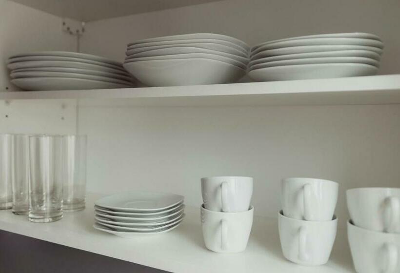 דירת חדר, Old Printing House