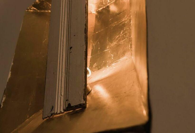 דירת חדר, Old Printing House