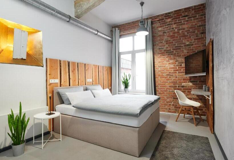 דירת חדר, Old Printing House