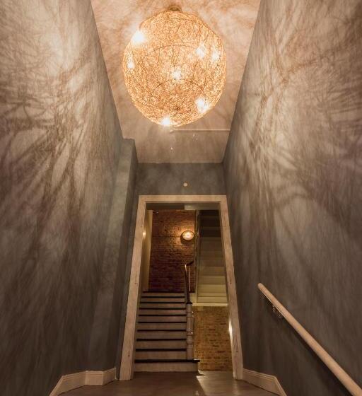 דירת שני חדרים, Old Printing House