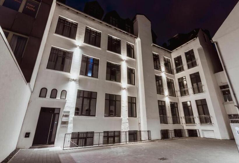 דירת שלושה חדרים, Old Printing House