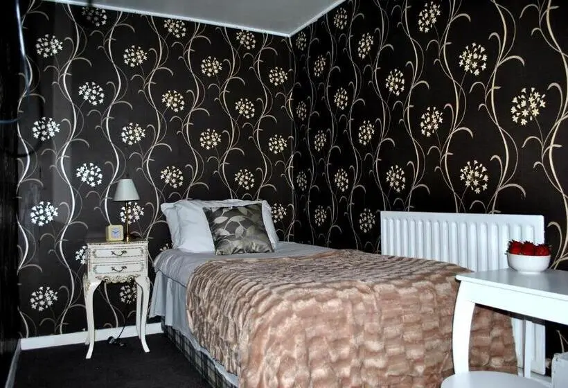 Standard Yhden Hengen Huone Jaettu Kylpyhuone, Amber Guesthouse